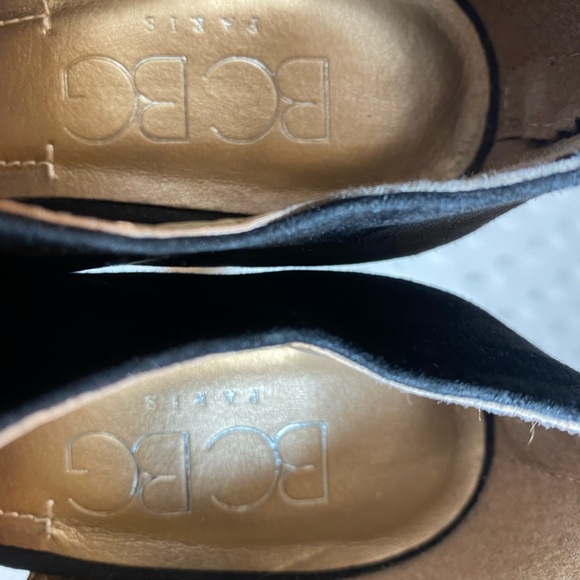 BCBG Black Suede High Heels Open Toe Closed Heel Pumps - Picture 13 of 16